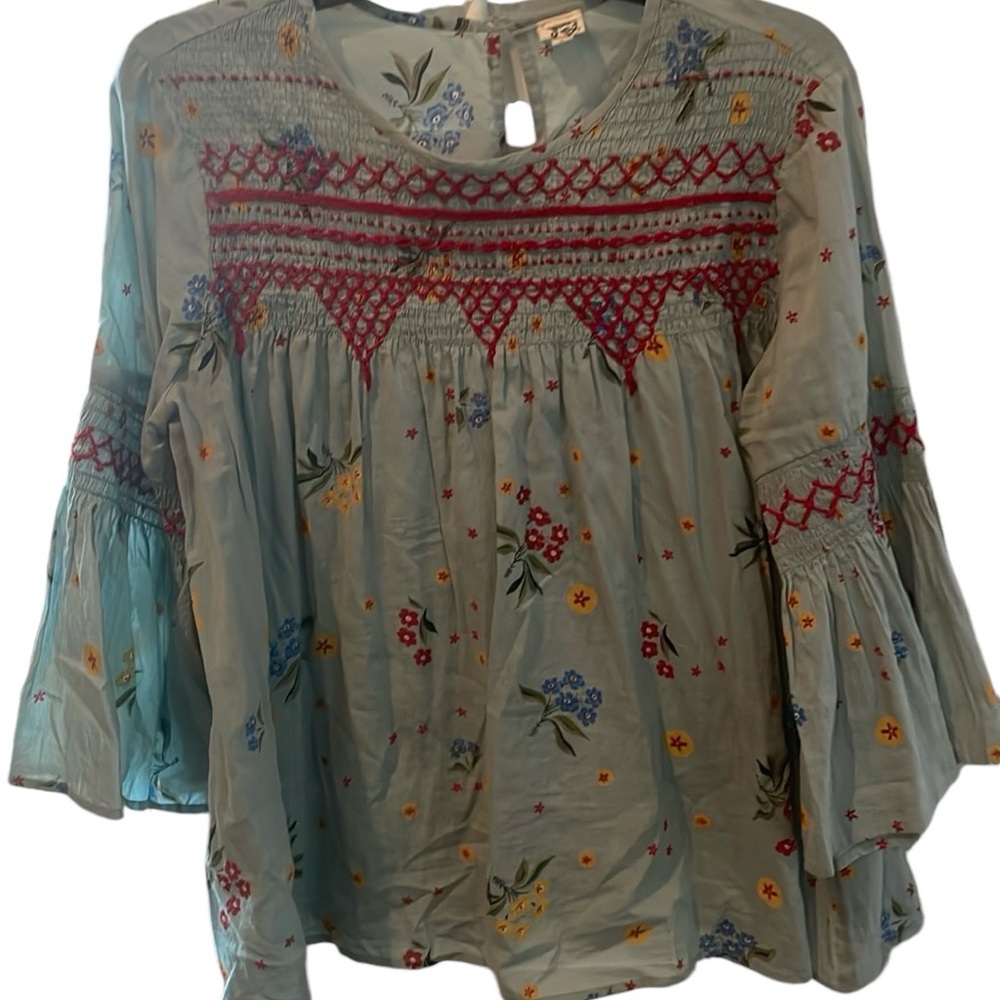 Ivy Jane floral smocked boho top